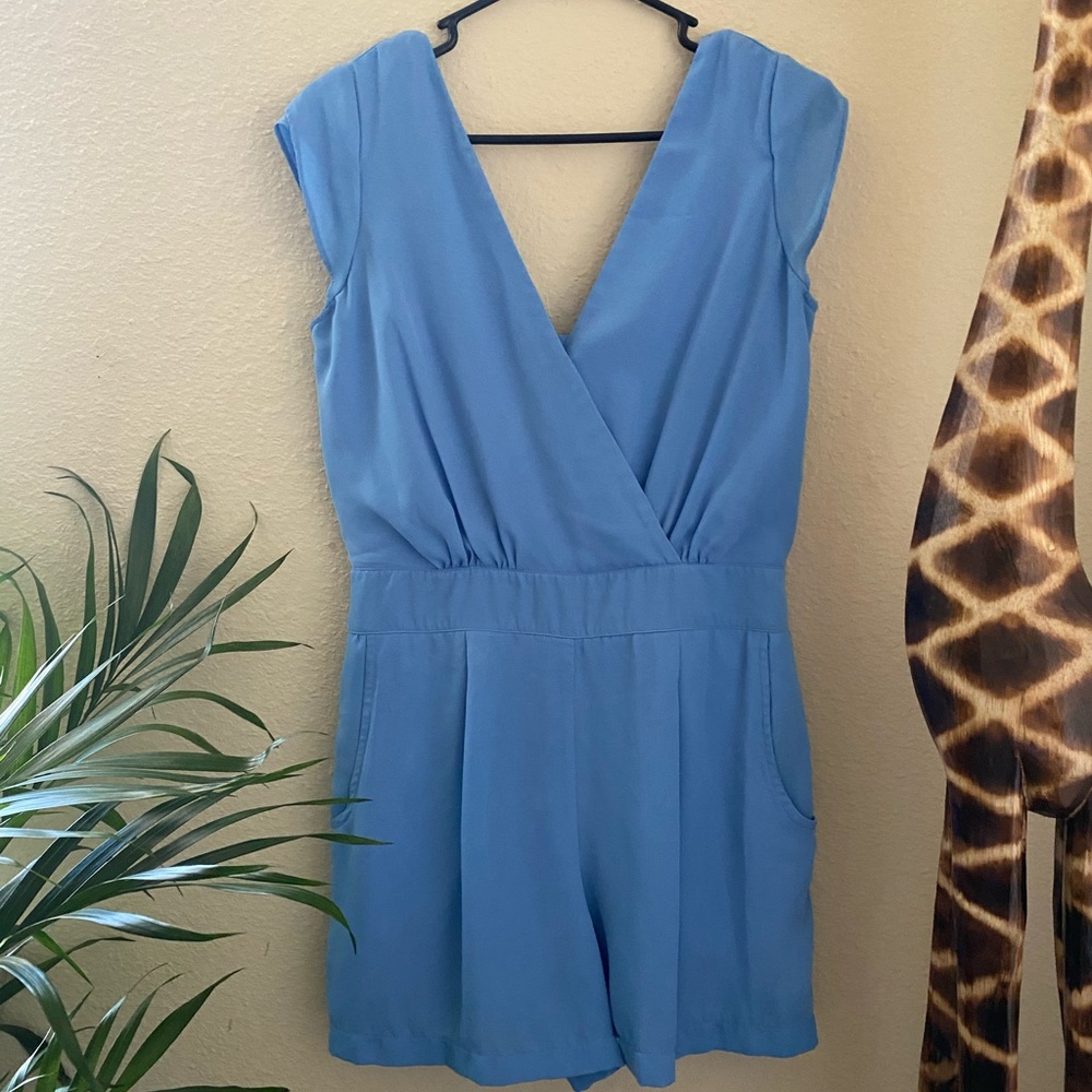 Classy Romper⚜️
